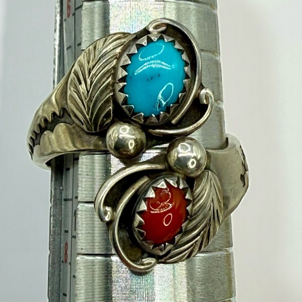 Native American Navajo Sterling Silver Turquoise & Coral Ring – Signed MAC-Leaf - Picture 11 of 17